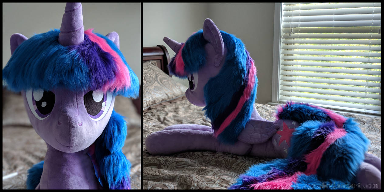 Cuddle-Size Twilight Sparkle by Joltage