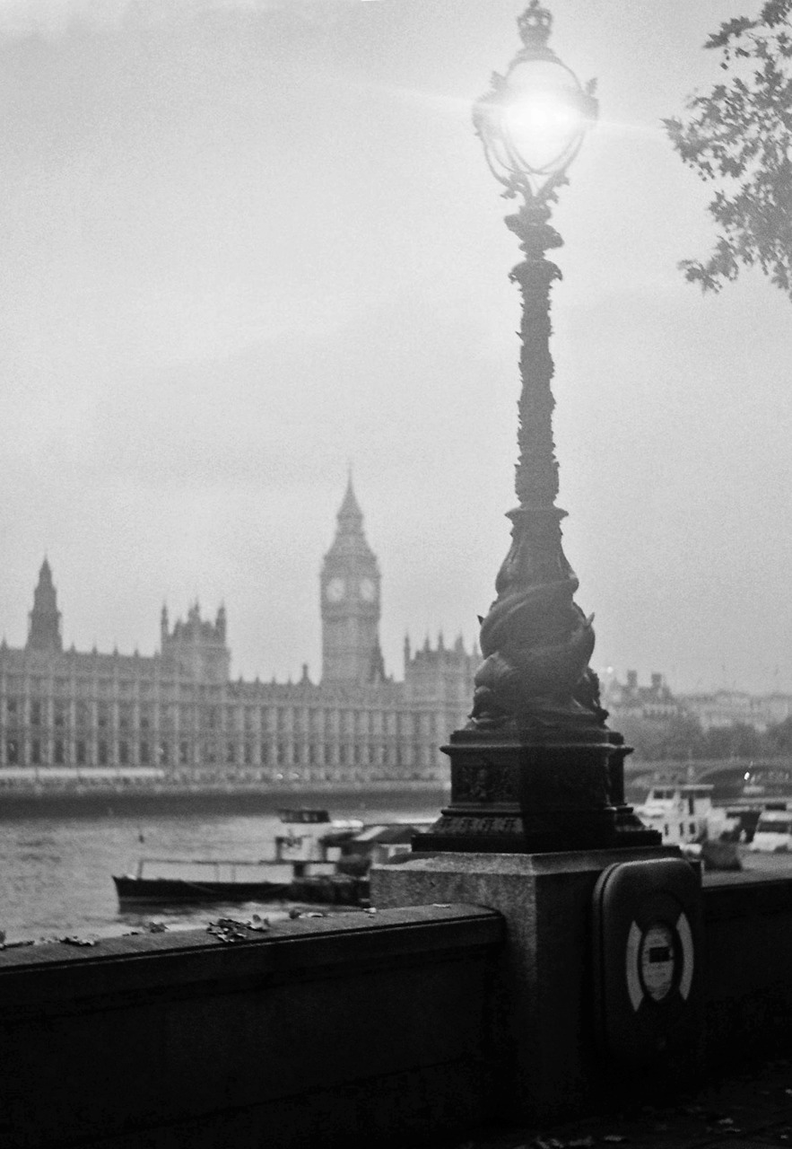 Light up the Thames