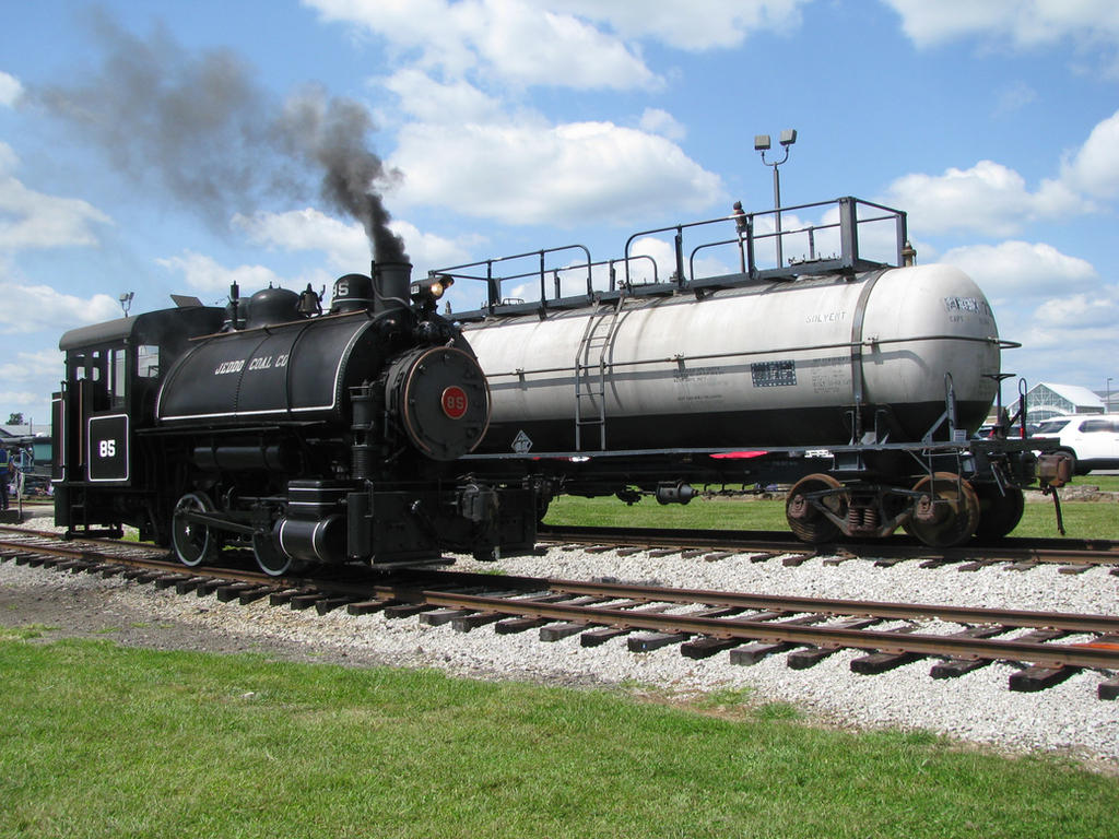 Tank On Rails Tanks on Rails by railguy365 on DeviantArt