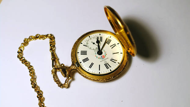 Gold Pocketwatch Face