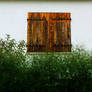 Juliet closed the window