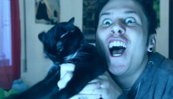 Rubius y su gato vomitando arcoris