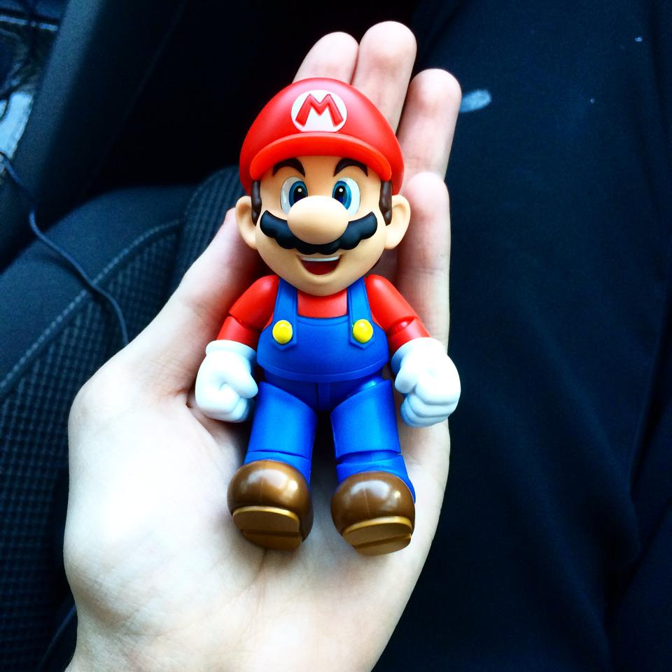 TINY MARIO FIGURE