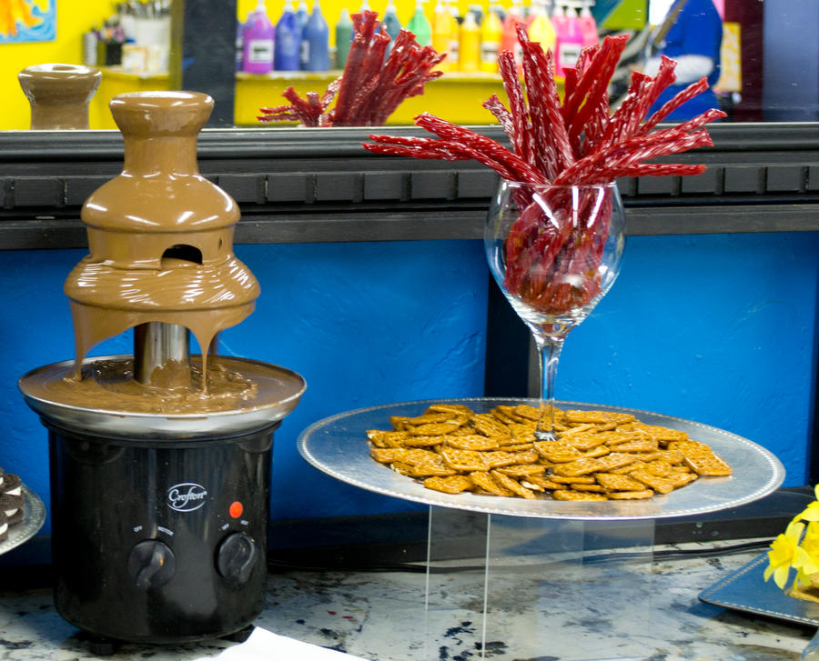 Chocolate Fountain and Candy