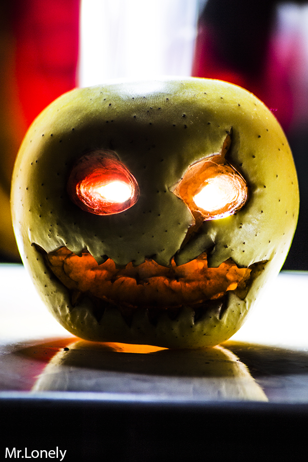 Scary Apple