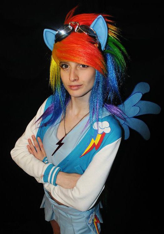 Rainbow dash cosplay