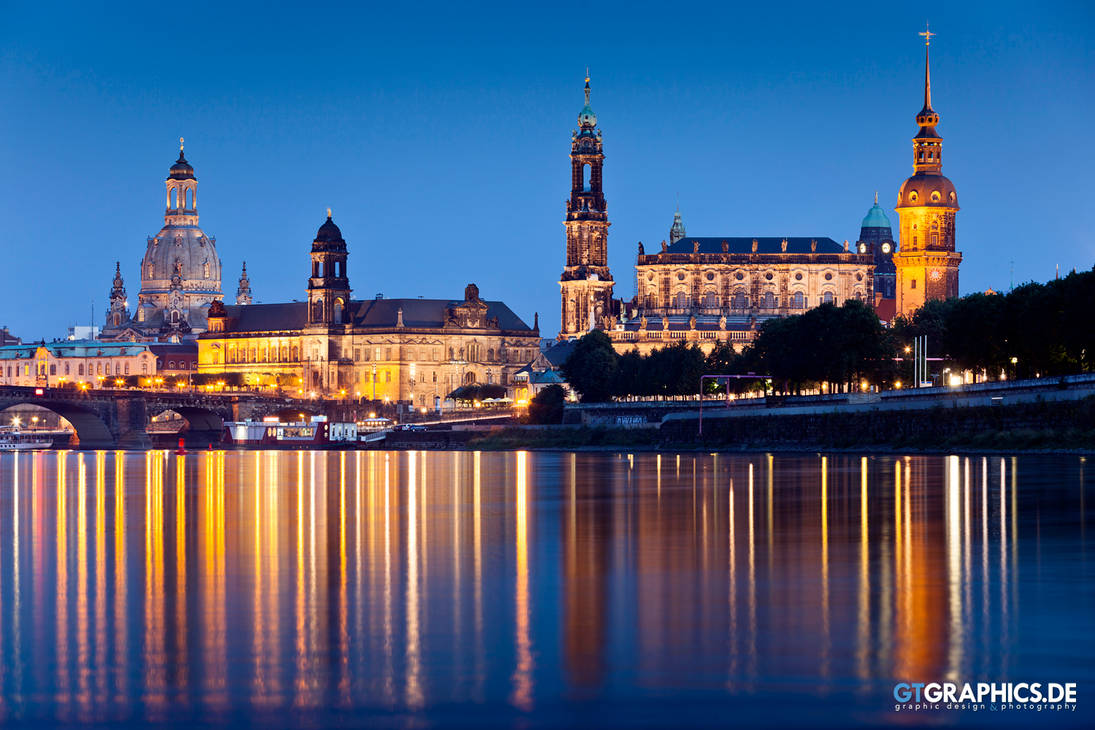 Golden Reflections by TobiasRoetsch