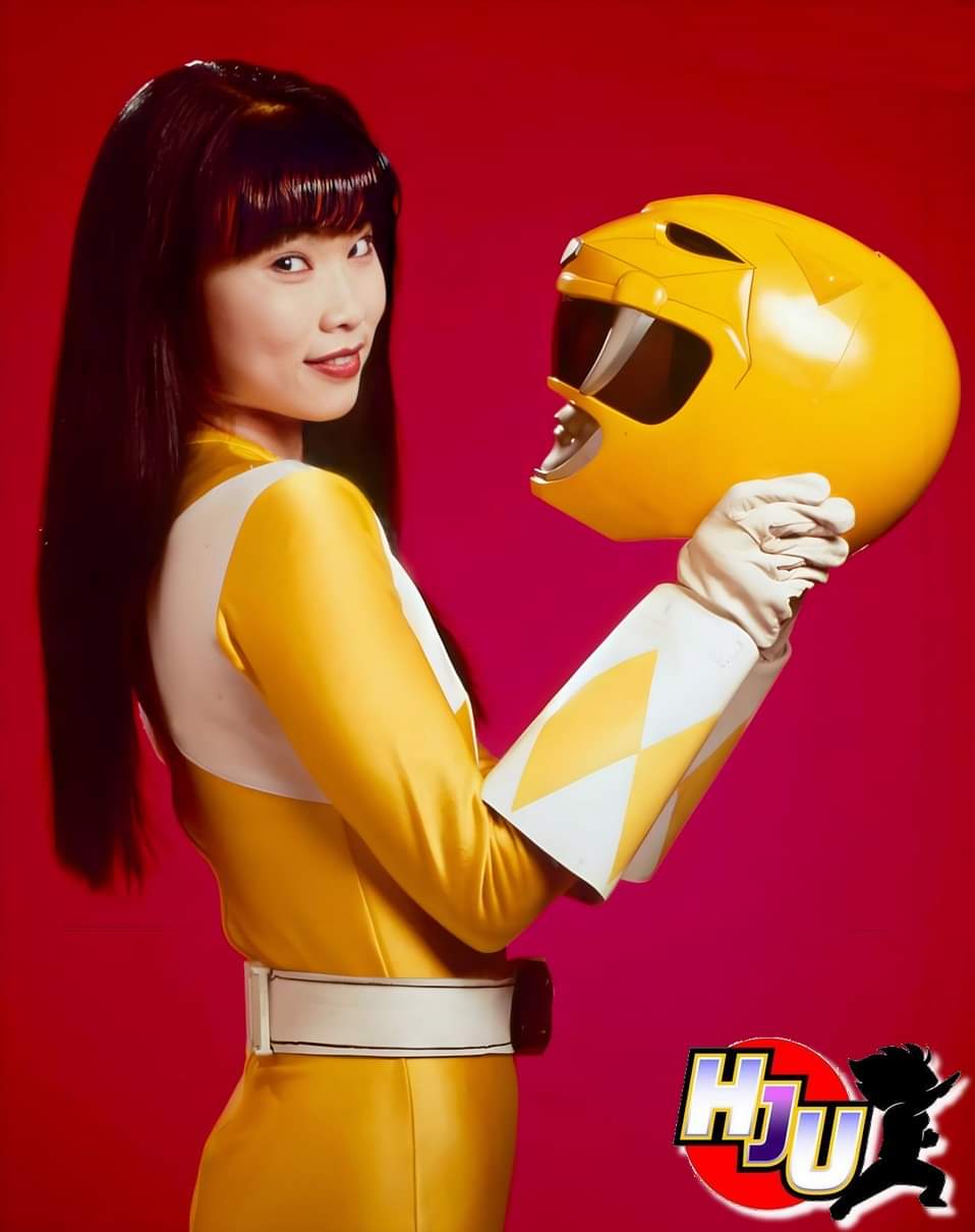 The yellow power ranger by aliciamartin851 on DeviantArt