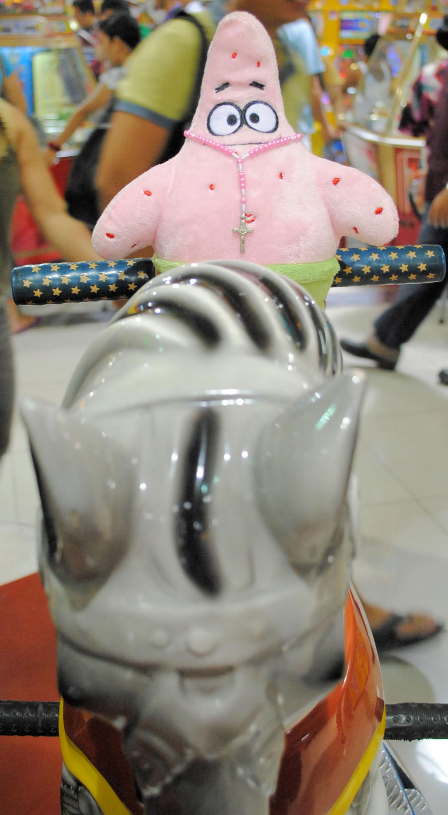 Patrick Star rides a Carousel by Tenshi659 on DeviantArt