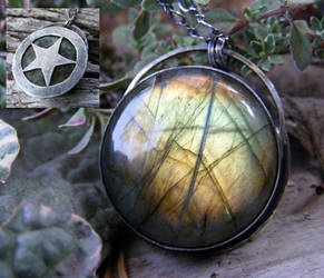 Labradorite Hidden Pentacle 2