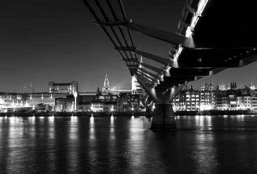 London- Under the Bridge