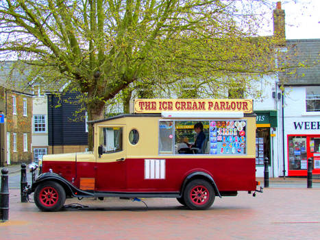 English ice cream truck