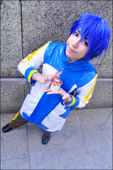 COSPLAY KAITO VOCOLOID