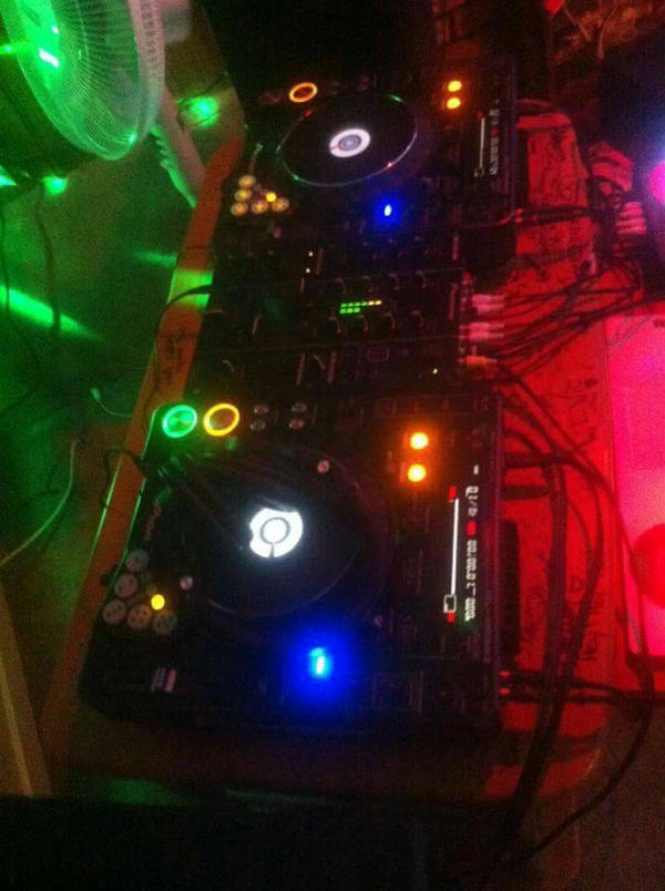 Cdjs Back View throwback to my first time on CDJ's by slawder on DeviantArt