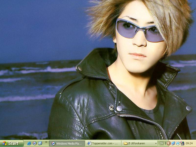 Hisashi Glay Desktop By Haburashi On Deviantart