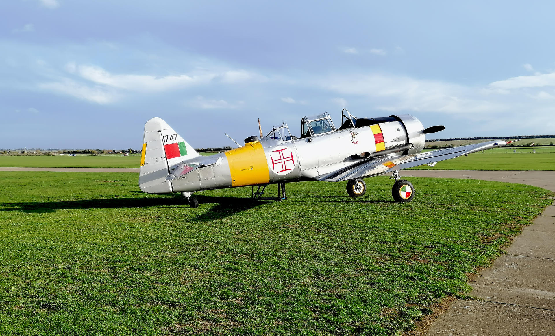 At6 Harvard AT6 Texan, Duxford by jet737 on DeviantArt