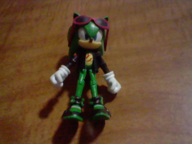 Scourge the Hedgehog Figure