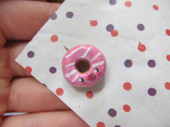 Donut charm