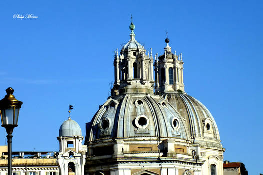 Domes beneath the skies of Rome