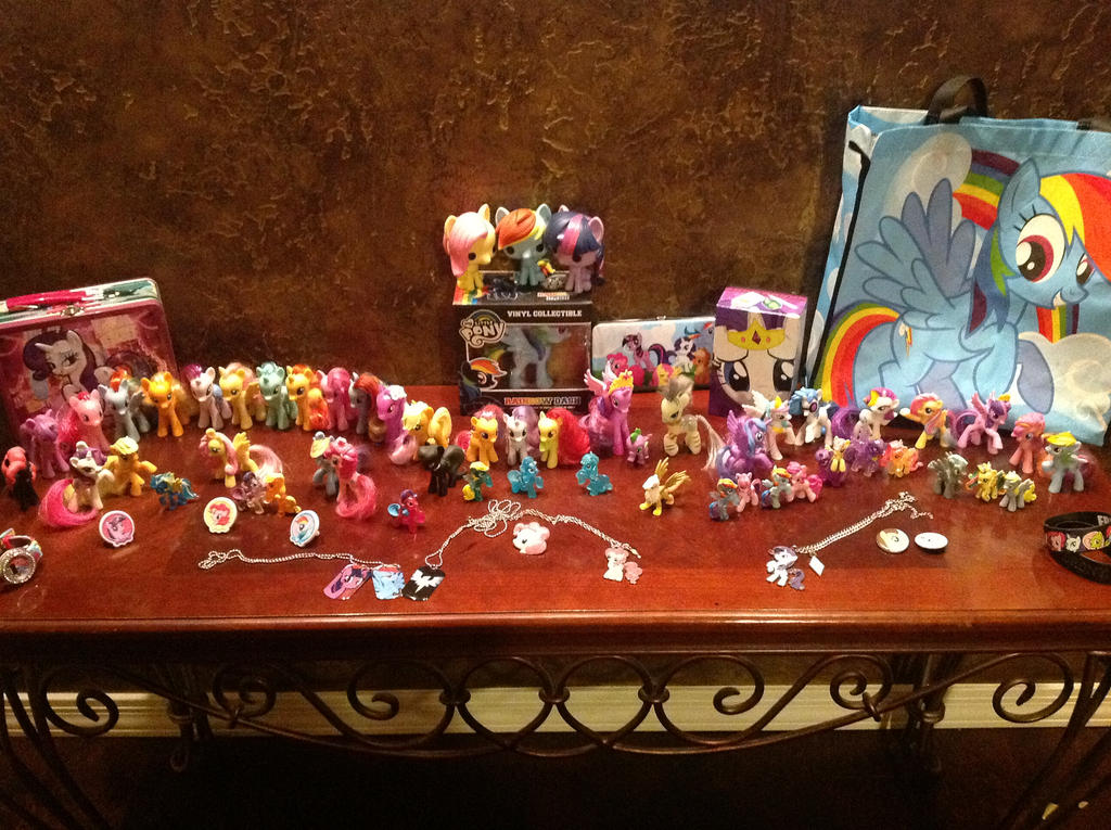 Pony Collection {Figures/Jewelry}