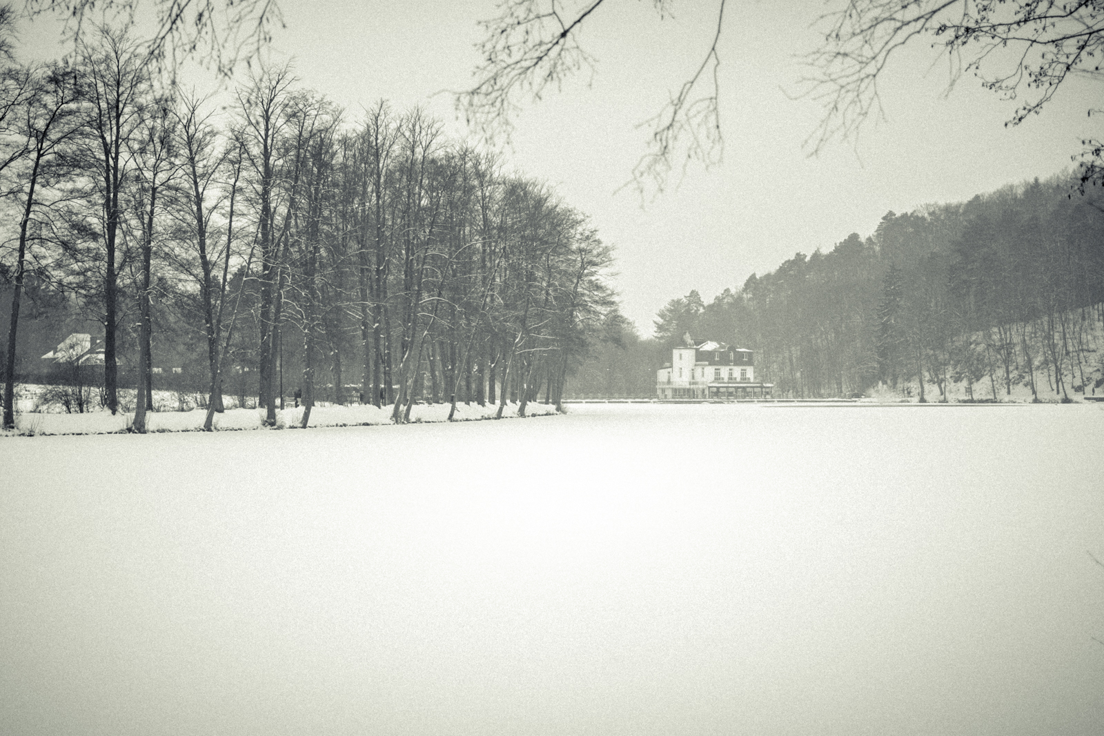 Le lac de Warfaaz by eVolutionZ