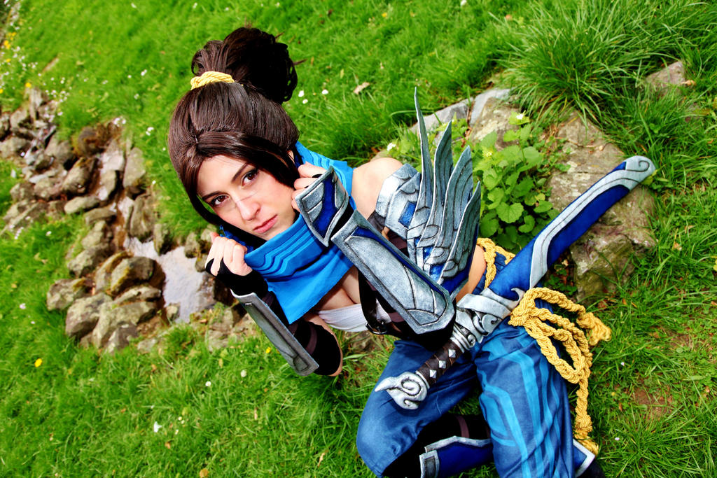 Zwergin Teen Cosplay Fisten