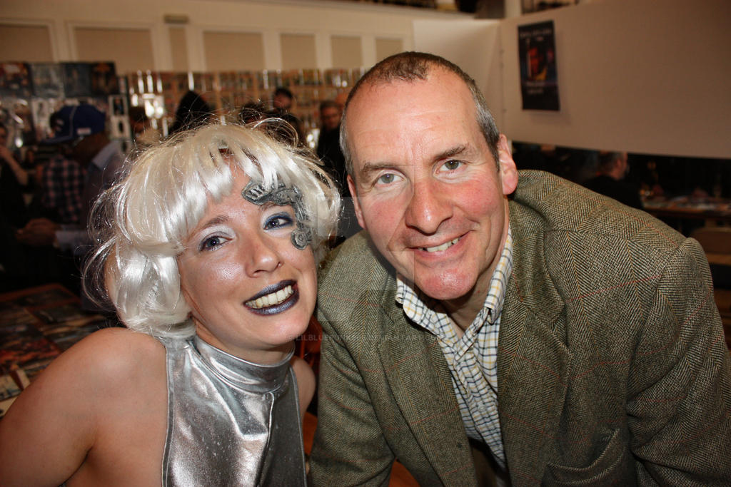 Cosmic Android Meets Chris Barrie by LilBluePunk666 on DeviantArt