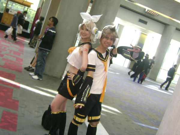 Fanime 09: Rin andLen Kagamine