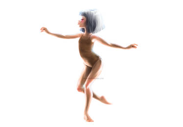 Maddie Ziegler, Chandelier by Sia