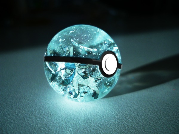 Glaceon pokeball