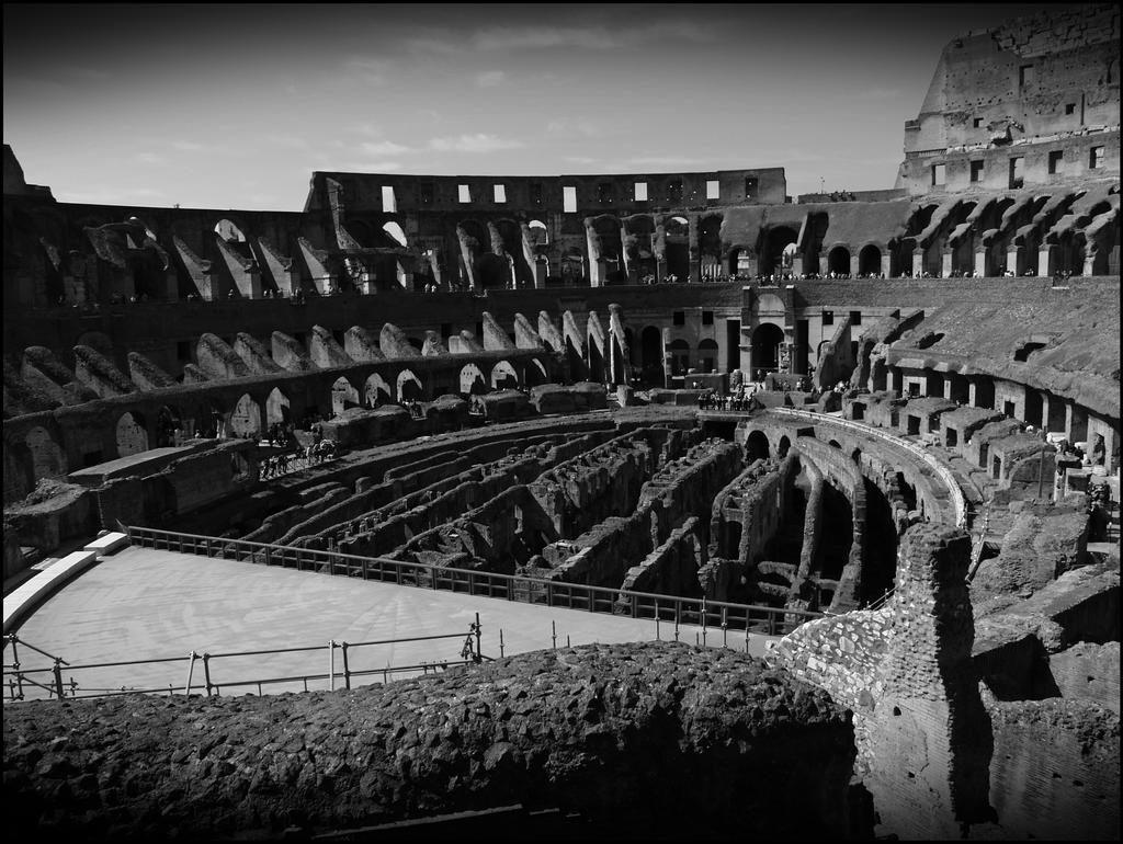 Coloseum by Csipesz on DeviantArt