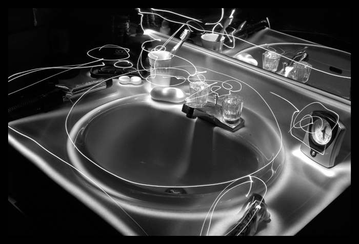 Light Painting 1 - GlowingSink by CrimsonAppassionata