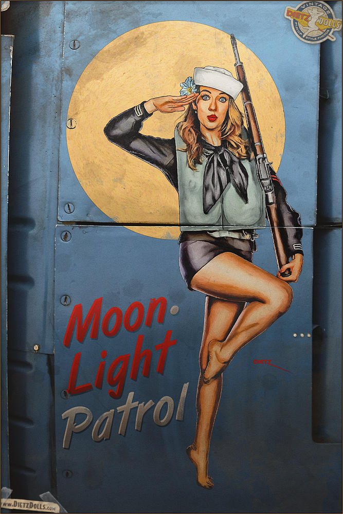 Плакат женщины войны. Американские плакаты с женщинами. Военные плакаты в стиле пин ап. Плакат армейский стиль. Постеры девушка в форме.