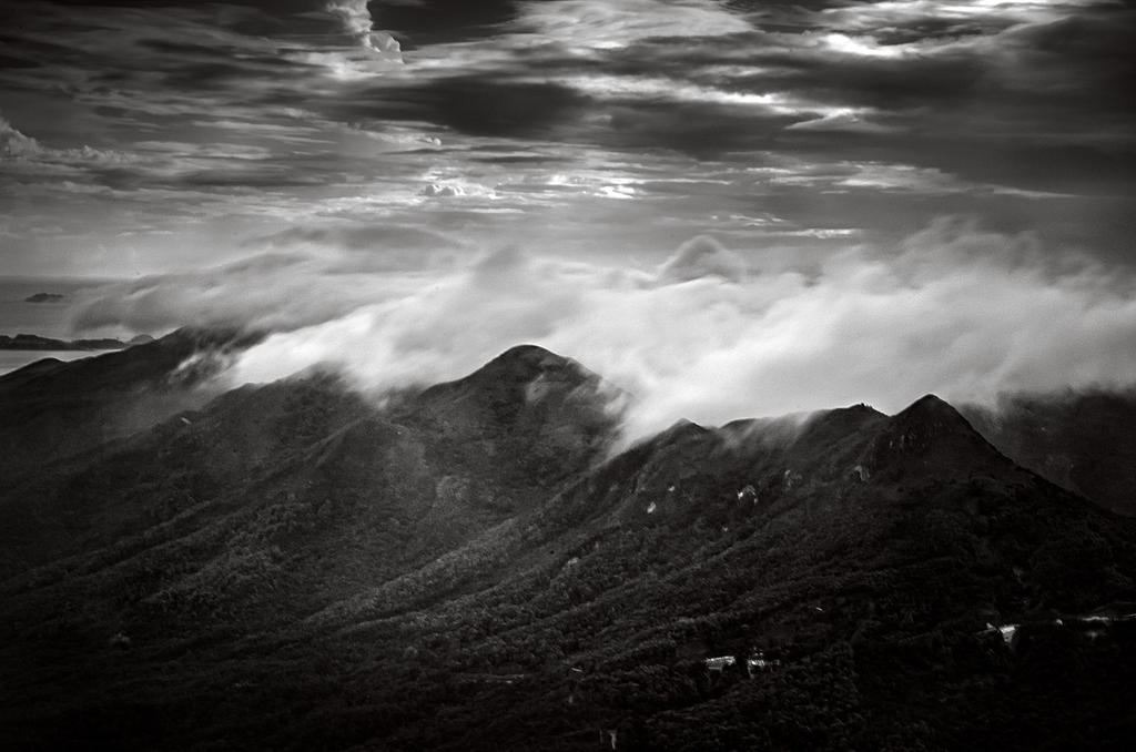 Lantau Peak Trail by palmbook