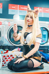 Ahri  K/DA - League of Legends Cosplay