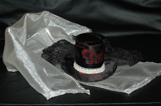 Mini Vamp Hat