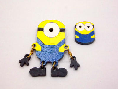 Minion brooches with moveable pieces