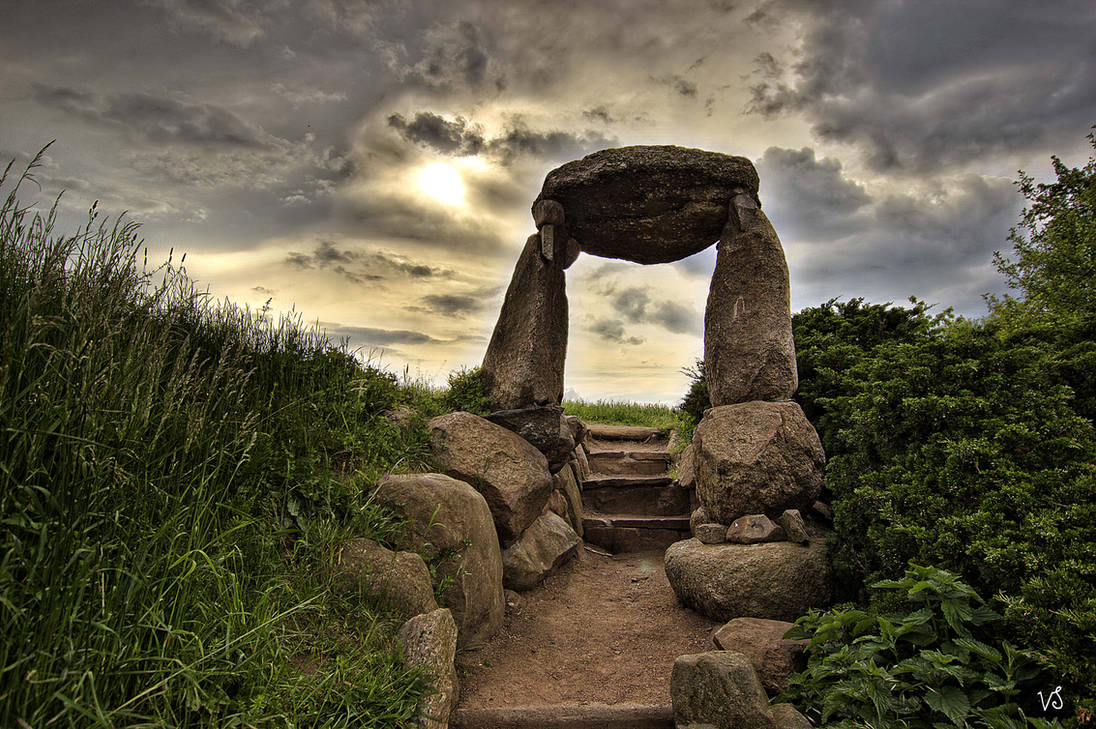 little stonehenge by Capricornus60