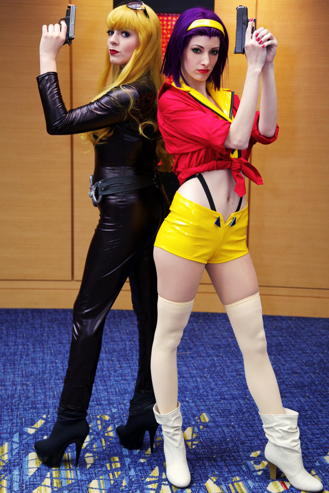 Faye and Julia Cosplay - Cowboy Bebop