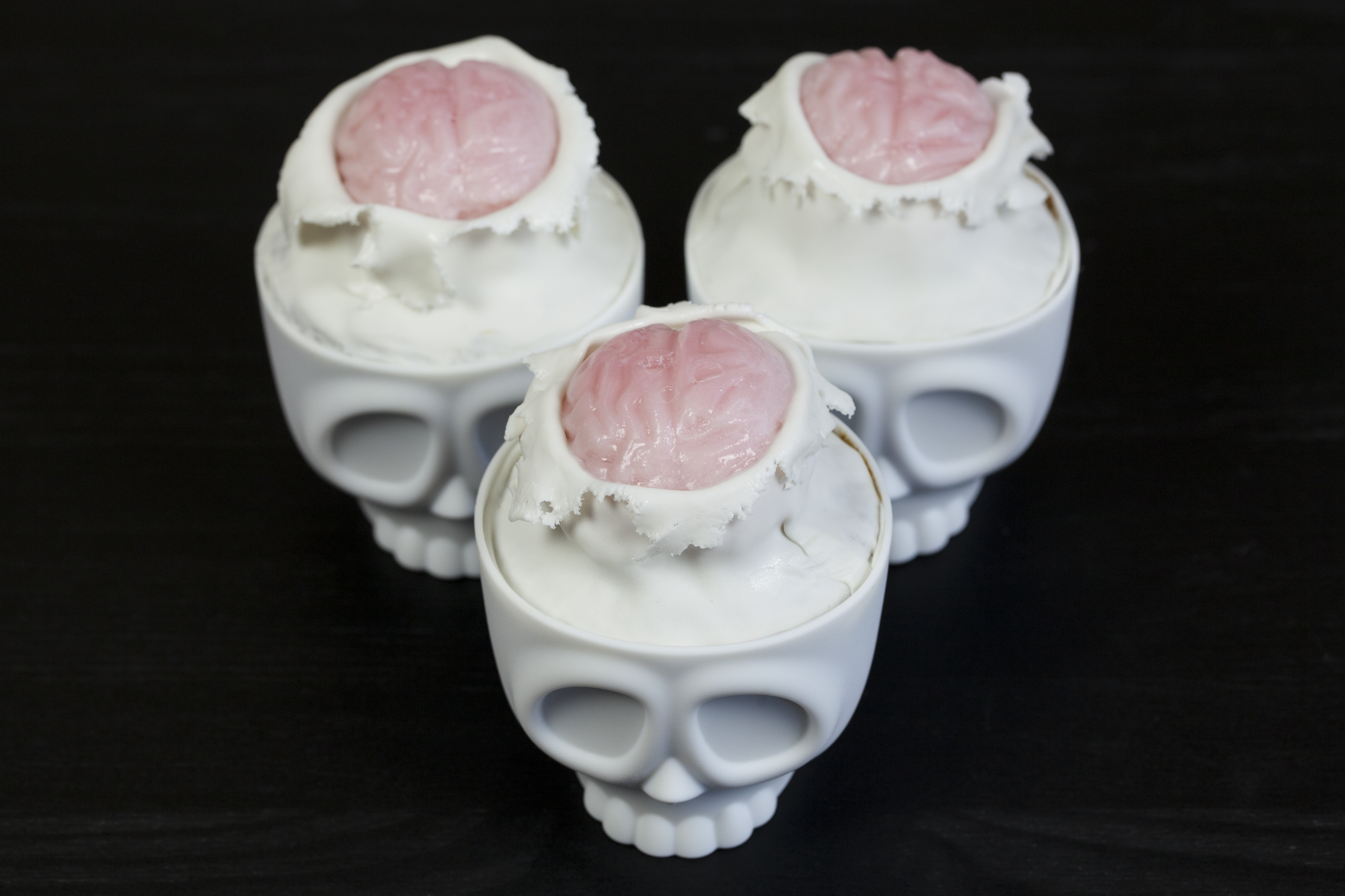 Cupcake skull with jelly brain