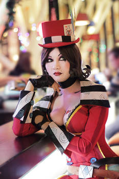 Mad Moxxi - Borderlands