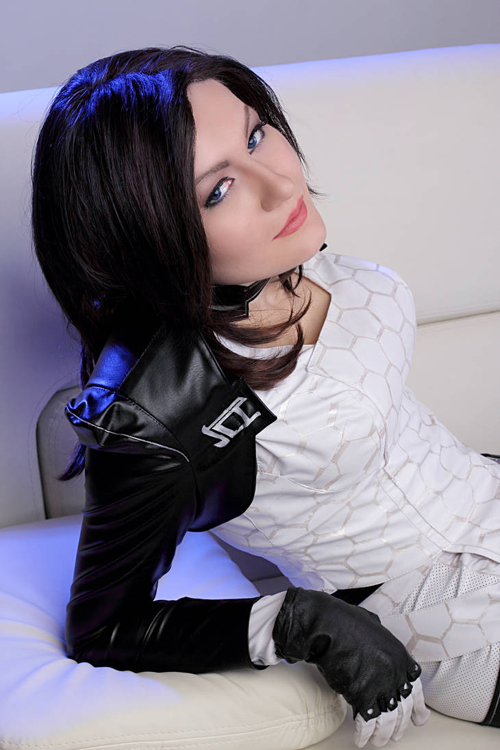 Mass Effect Miranda Lawson Cosplay By MonoAbel On DeviantArt mass-effect-miranda-lawson-cosplay-by-monoabel-on-deviantart