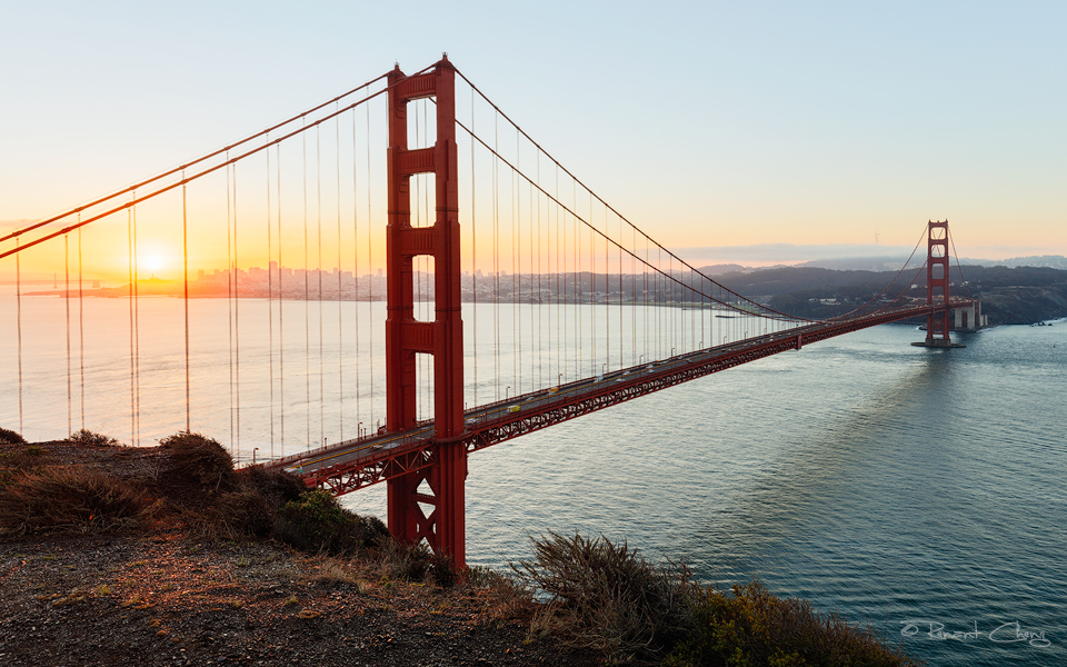 .:Golden Gate Bridge Sunrise:.