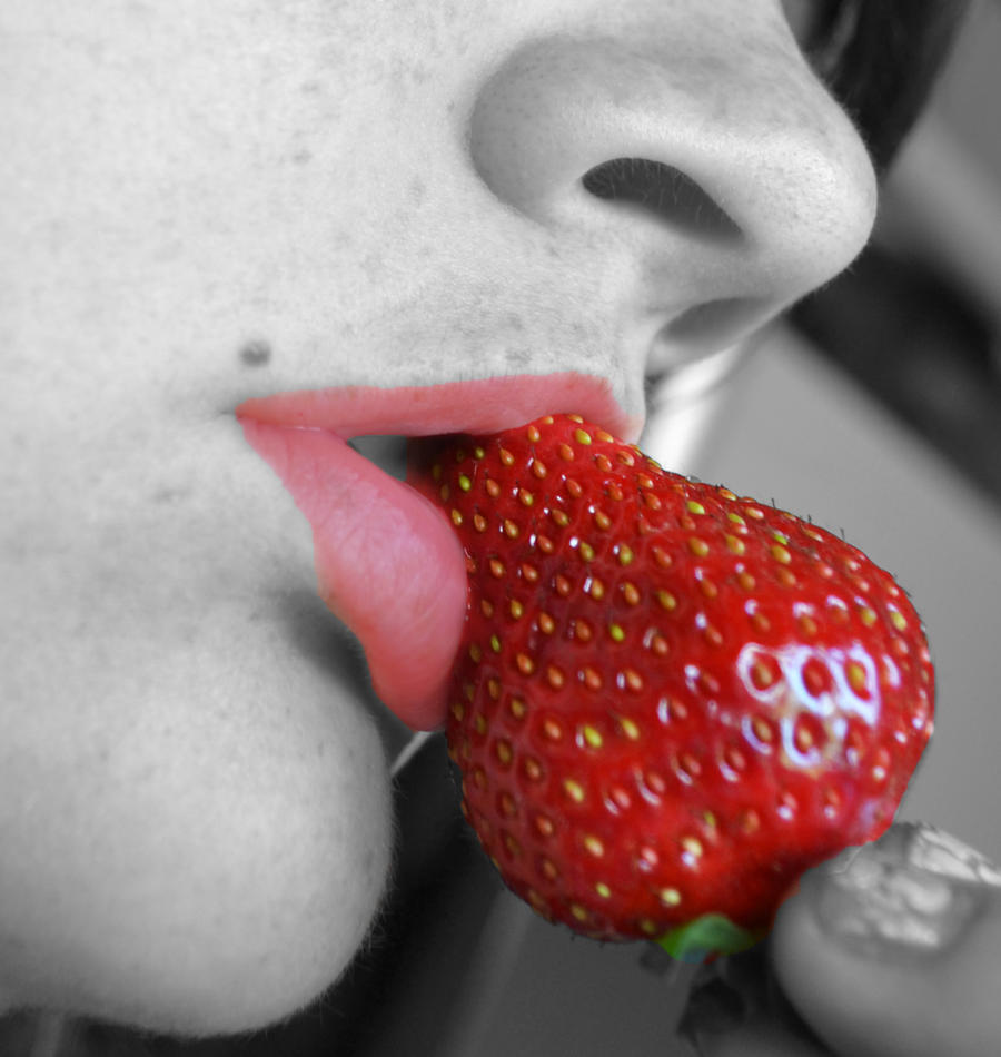 StrawberryKiss