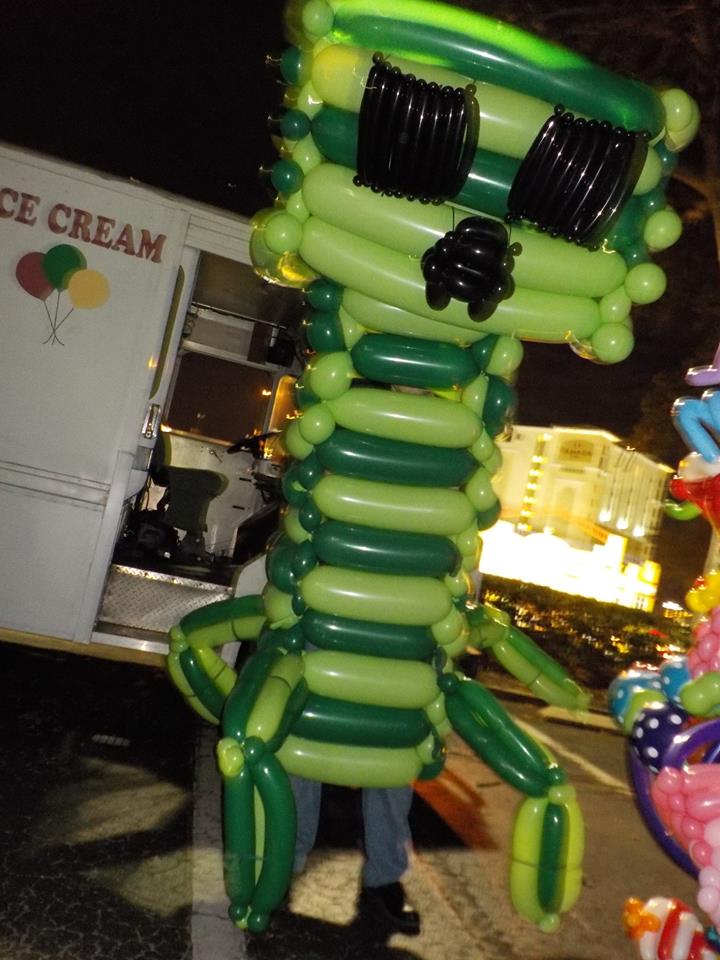 Balloon Minecraft Creeper Cosplay