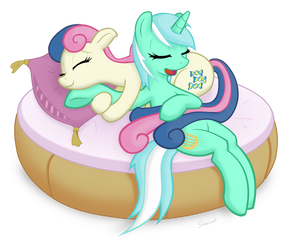Lyra and Bon Bon: taking a nap together