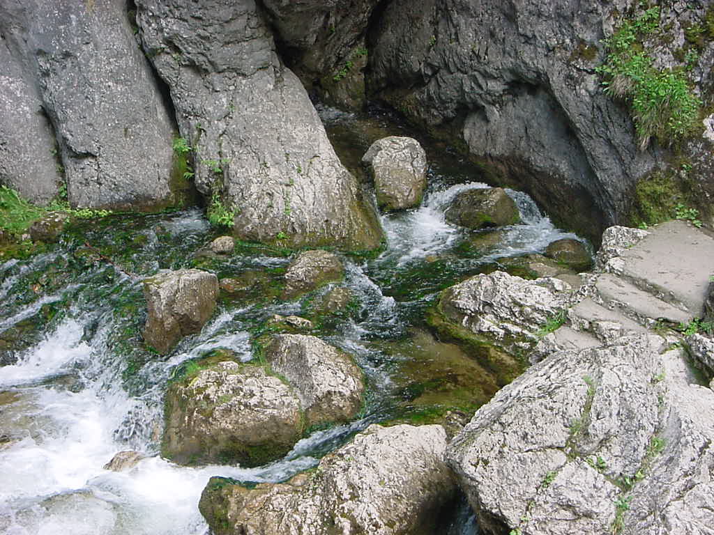 Bikaz Canyon stream