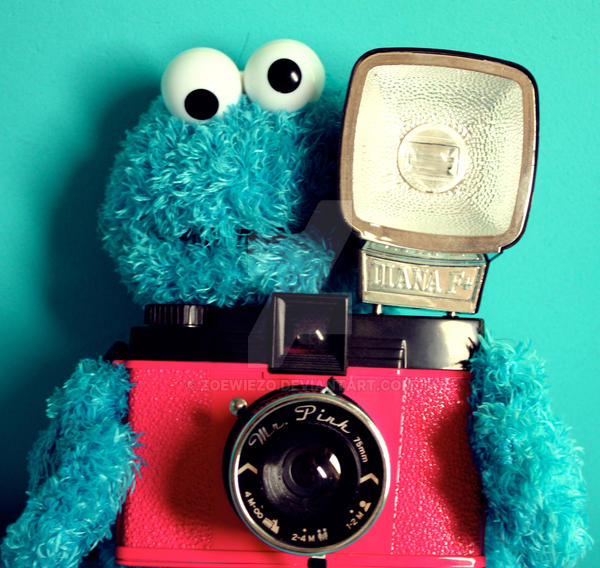 Cookie Loves Lomo by ZoeWieZo