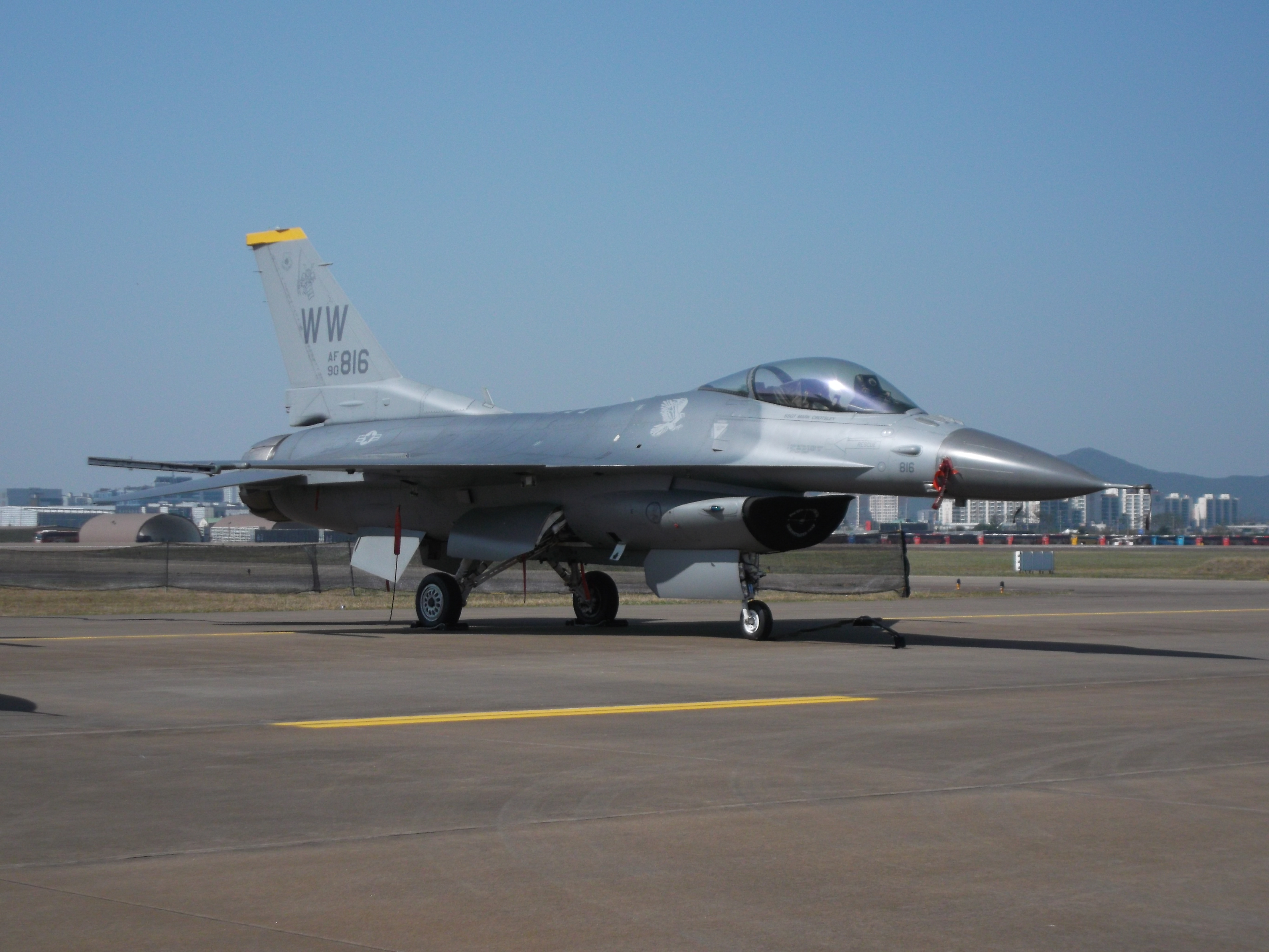 USAF, F-16CM Fighting Falcon