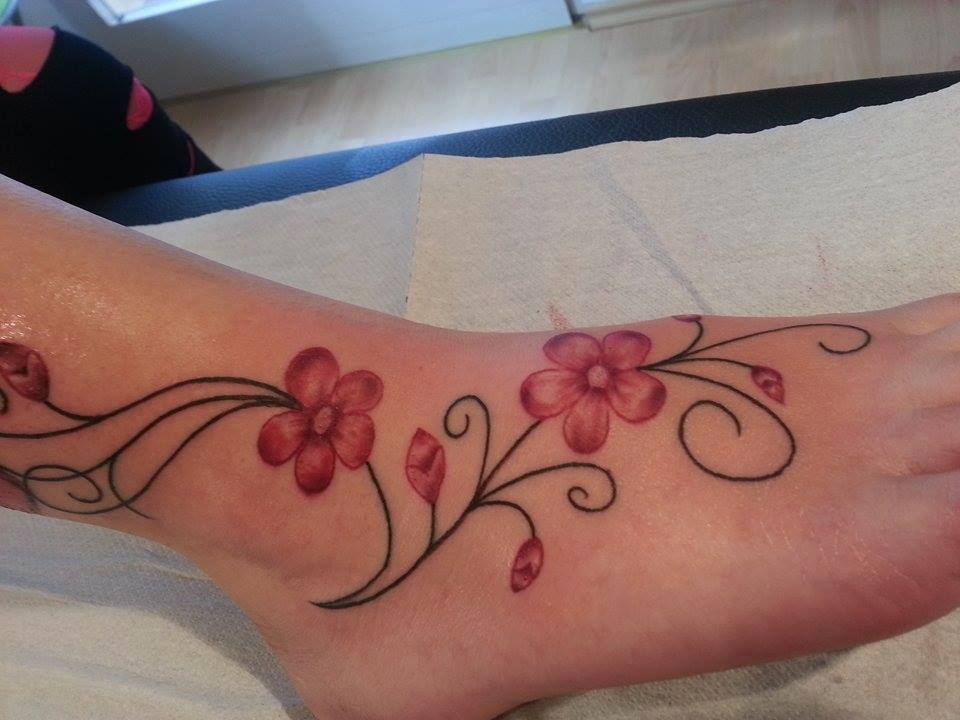 girl flowers color tattoo